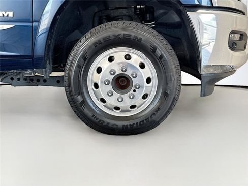 Used 2024 RAM 3500 Limited AWD/4WD image 35