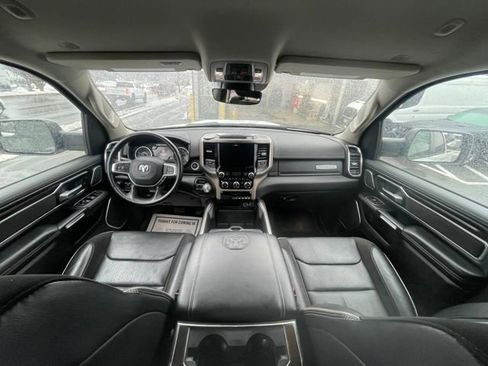 Used 2022 RAM 1500 Laramie AWD/4WD image 16