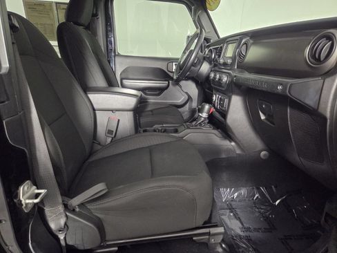 Used 2019 Jeep Wrangler Sport AWD/4WD image 29