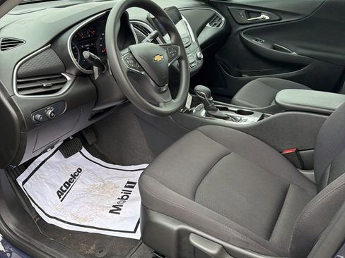 Used 2025 Chevrolet Malibu LS FWD image 12