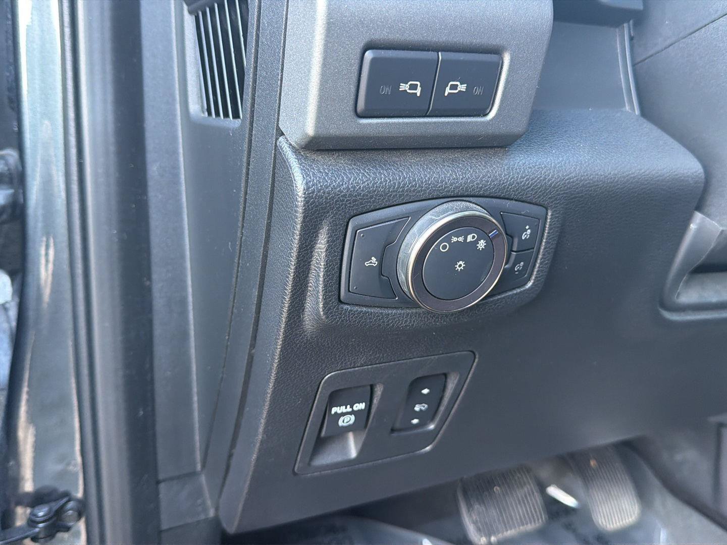Used 2019 Ford F150 Raptor w/ Equipment Group 802A Luxury AWD/4WD image 23