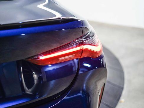 Used 2024 BMW M4 Competition w/ Executive Package image 7