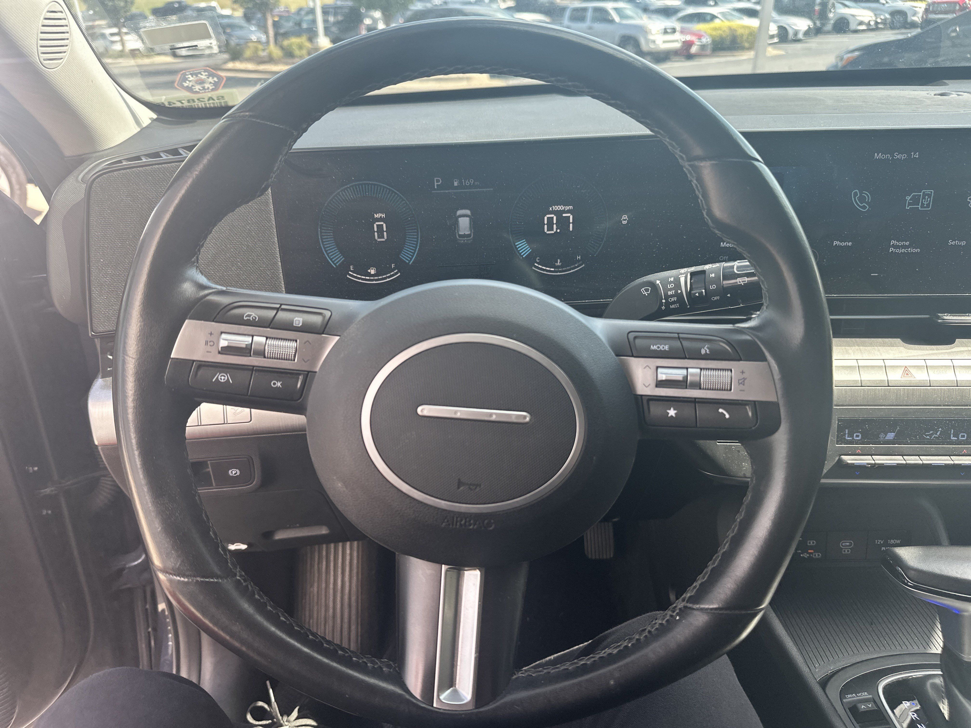 Used 2024 Hyundai Kona SEL AWD/4WD image 17