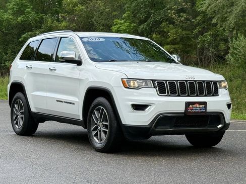 Used 2018 Jeep Grand Cherokee Limited AWD/4WD image 5