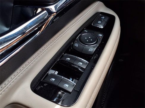 New 2025 Lincoln Corsair FWD w/ Equipment Group 101A image 7