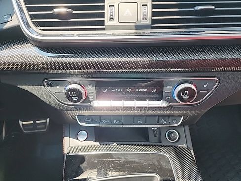Used 2024 Audi SQ5 Premium Plus w/ Premium Plus Package AWD/4WD image 25