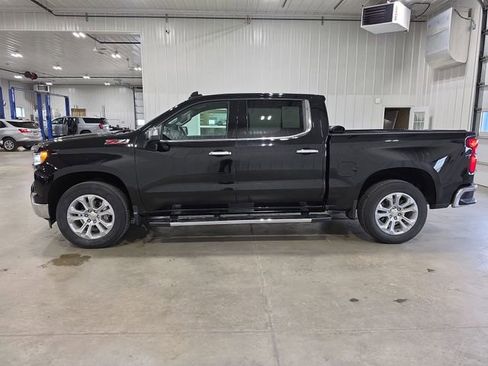 Used 2024 Chevrolet Silverado 1500 LTZ AWD/4WD image 5