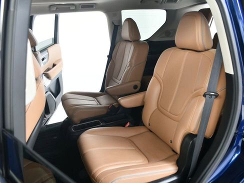 Used 2025 INFINITI QX80 Sensory image 34