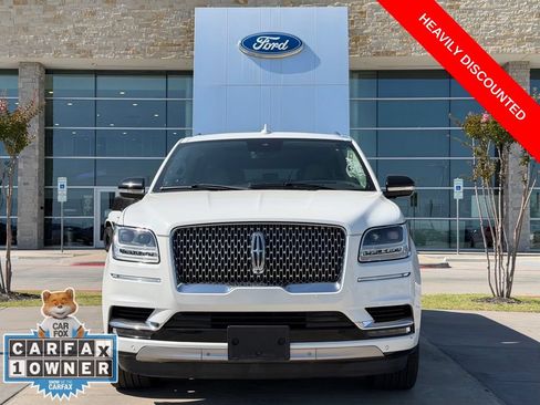 Used 2021 Lincoln Navigator L Reserve w/ Luxury Package RWD image 2