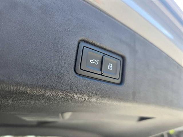 Used 2023 Audi Q4 e-tron Premium Plus w/ Premium Plus AWD/4WD image 16
