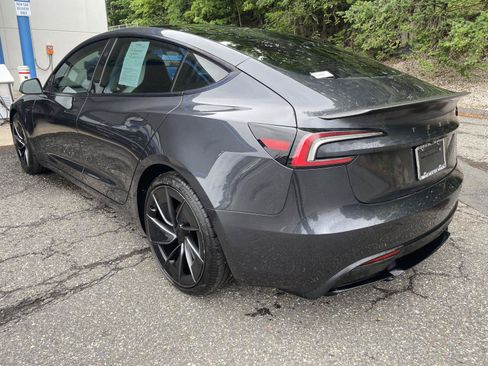 Used 2025 Tesla Model 3 Performance AWD/4WD image 4