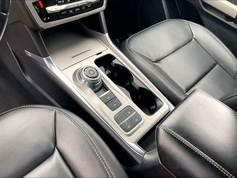 Used 2023 Ford Explorer XLT w/ Equipment Group 202A image 17