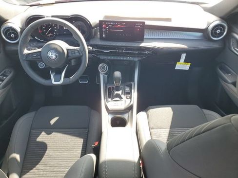 New 2025 Alfa Romeo Tonale AWD/4WD image 11