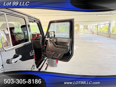 Used 2016 Jeep Wrangler Unlimited Sport w/ Quick Order Package 24S AWD/4WD image 37