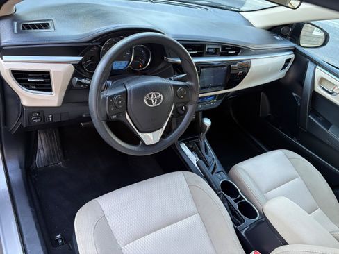 Used 2014 Toyota Corolla LE FWD image 10