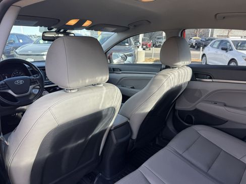 Used 2018 Hyundai Elantra Limited image 14