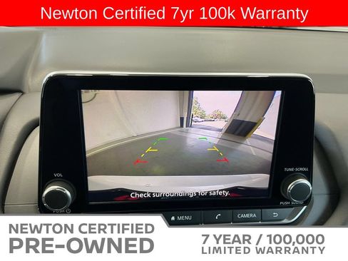 Used 2025 Nissan Rogue S FWD image 5