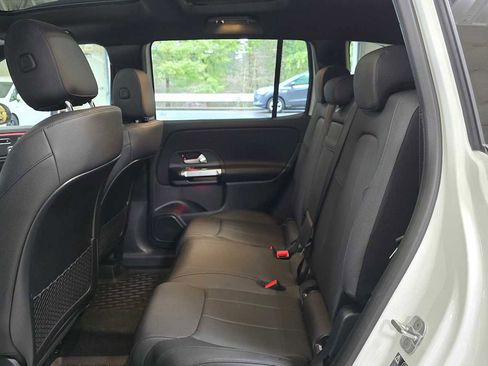 Certified 2025 Mercedes-Benz GLB 250 4MATIC image 16