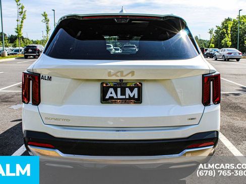 Used 2025 Kia Sorento SX Prestige AWD/4WD image 9