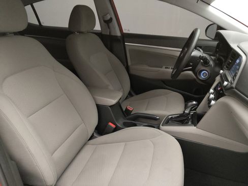 Used 2020 Hyundai Elantra SEL FWD image 21