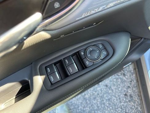 Used 2025 Cadillac XT6 Premium Luxury image 20