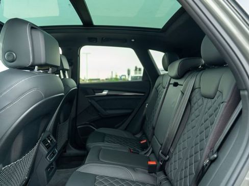 Used 2024 Audi SQ5 Premium Plus image 16