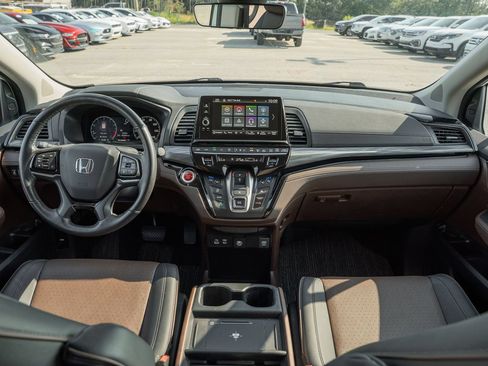 Used 2025 Honda Odyssey Elite image 30