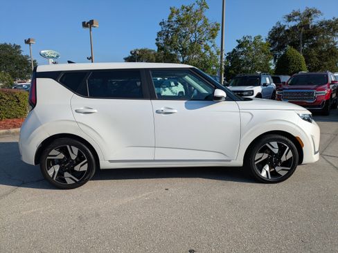 Used 2023 Kia Soul GT-Line image 3