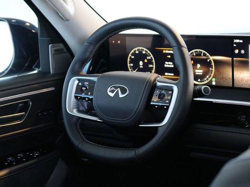 Certified 2025 INFINITI QX80 Sensory image 37