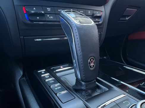 Used 2019 Maserati Ghibli image 30