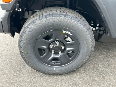 New 2026 Jeep Wrangler Unlimited Sport AWD/4WD image 28