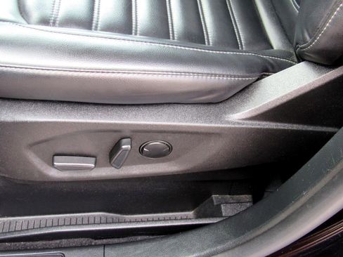 Used 2024 Ford Edge SEL image 17