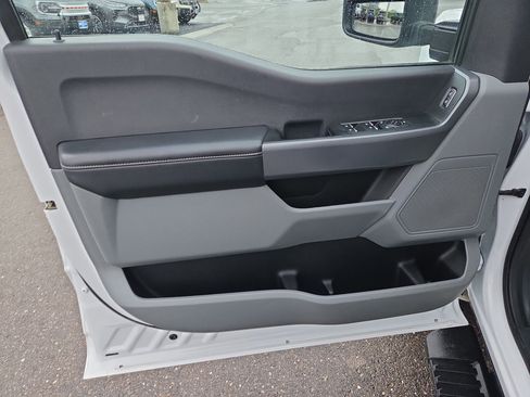 Used 2024 Ford F250 XLT image 11