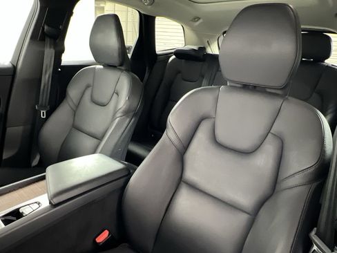 Certified 2023 Volvo XC60 B5 Plus image 14