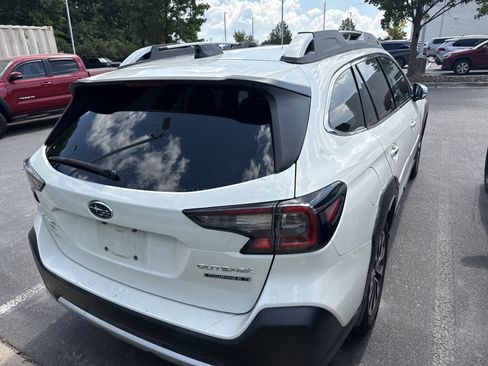 Used 2023 Subaru Outback Touring XT AWD/4WD image 8
