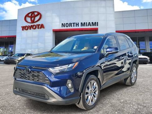 Used 2023 Toyota RAV4 XLE Premium FWD image 2