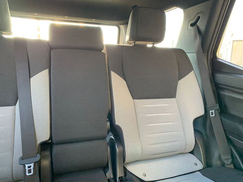 Used 2025 Toyota 4Runner TRD Off-Road image 37