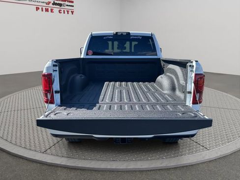 New 2026 RAM 2500 Big Horn AWD/4WD image 36