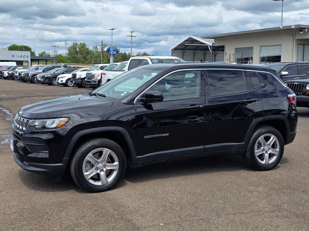Used 2024 Jeep Compass Sport AWD/4WD image 30