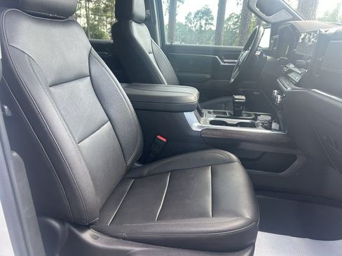 Used 2023 GMC Sierra 1500 SLT w/ SLT Premium Package AWD/4WD image 40