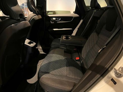 Used 2023 Volvo XC60 B5 Core image 24
