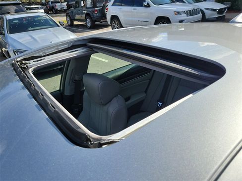 Used 2019 Honda Accord EX-L image 24