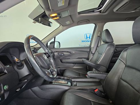 Used 2021 Honda Pilot Touring image 10
