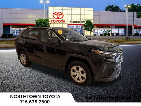 Used 2023 Toyota RAV4 LE AWD/4WD image 11