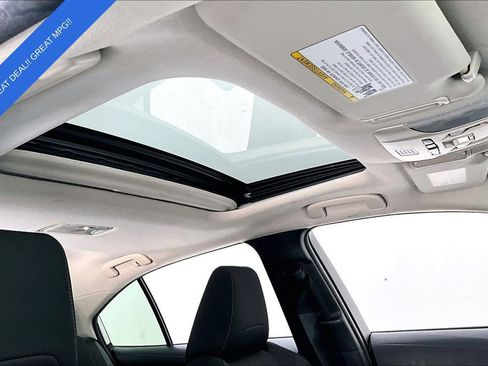 Used 2020 Toyota Corolla LE w/ LE Premium Package image 23