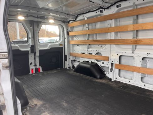 Used 2018 Ford Transit 250 130 Low Roof w/ Exterior Upgrade Package image 10