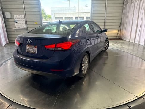 Used 2016 Hyundai Elantra SE w/ Option Group 02 FWD image 5