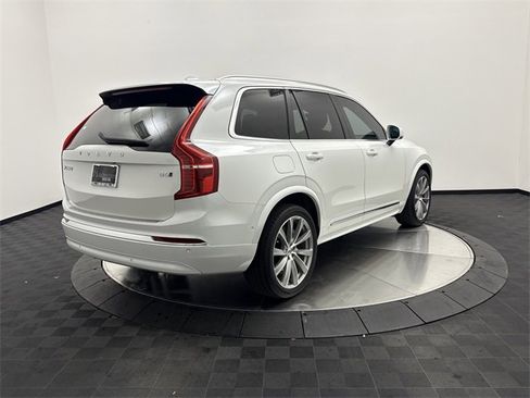 Certified 2023 Volvo XC90 B6 Ultimate w/ Protection Package Premier image 7