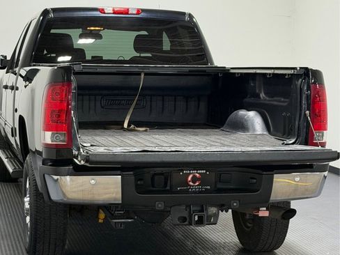 Used 2015 Chevrolet Silverado 3500 W/T w/ WT Convenience Package AWD/4WD image 12