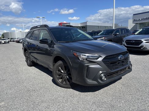 Used 2025 Subaru Outback Onyx Edition AWD/4WD image 19